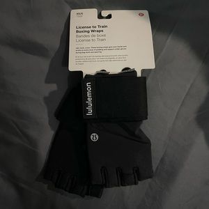 Lululemon boxing wraps